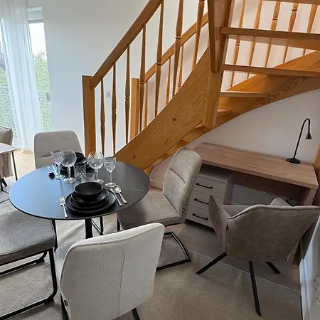 Homerentals - Reja - Blisko Zoo, Ogrodu Botanicznego Vratislav