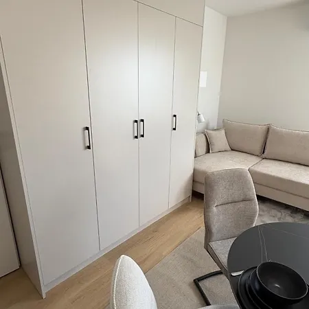 Апартаменти Homerentals - Reja - Blisko Zoo, Ogrodu Botanicznego Вроцлав